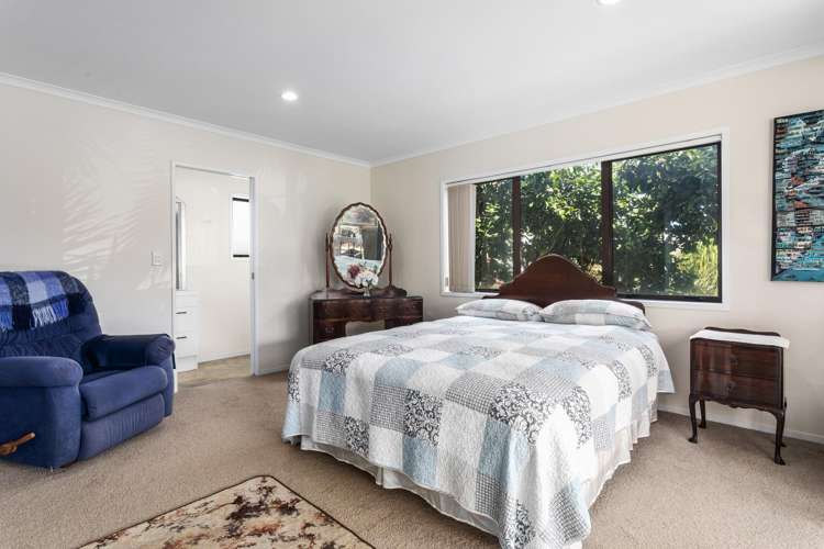 14 Commodores Close Coastlands_11