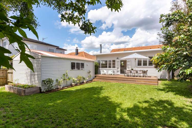 32 Tasman Avenue Mount Albert_8