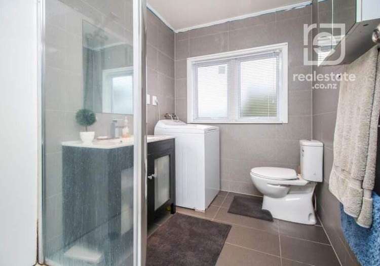 21 McClintock Road Massey_15