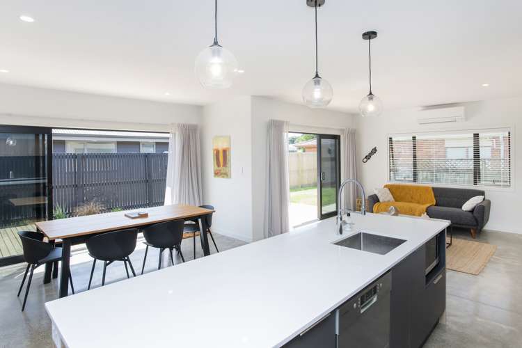 53 Lytton Road Riverdale_5