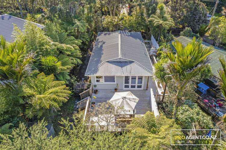 146 Woodlands Park Road Titirangi_24