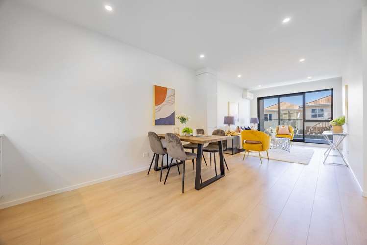 17B&E John Jennings Drive Oteha_19