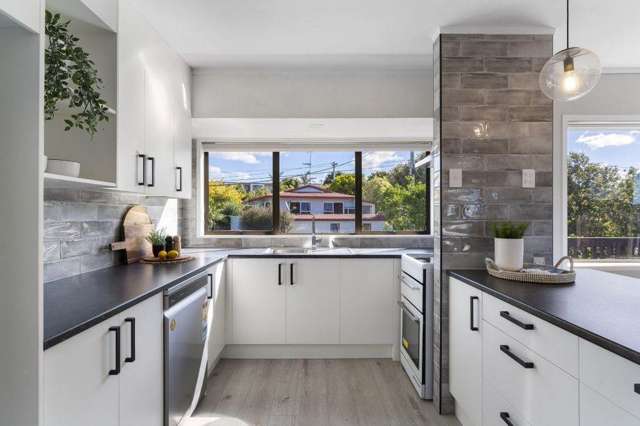 212 Royal Road Massey_2