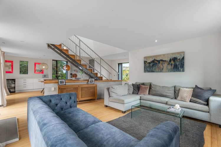 2 Te Makiri Road Onetangi_17