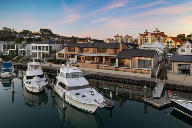 Waterfront Living with Unparalleled Craftmanship