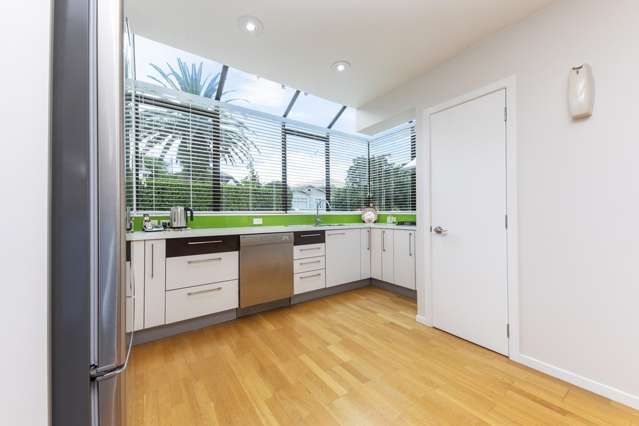 2/1a Queensway Three Kings_1