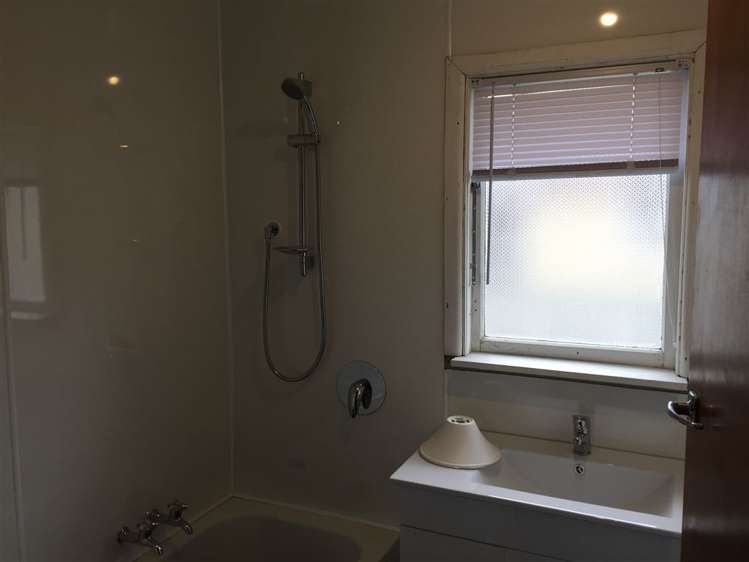 188 Springs Road Hornby_6