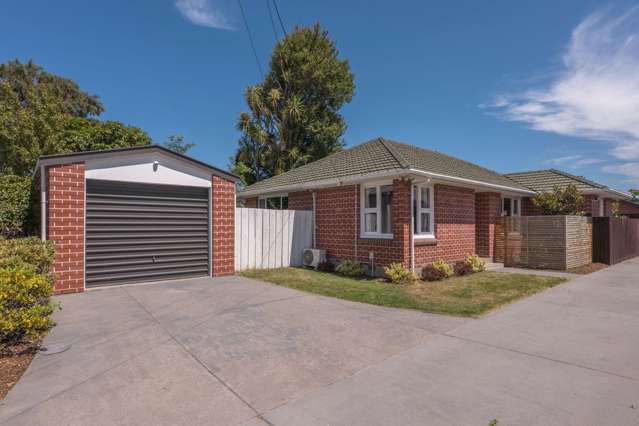 AVONHEAD - THREE BEDROOMS, TWO BATHROOMS, PET NEGOTIABLE
