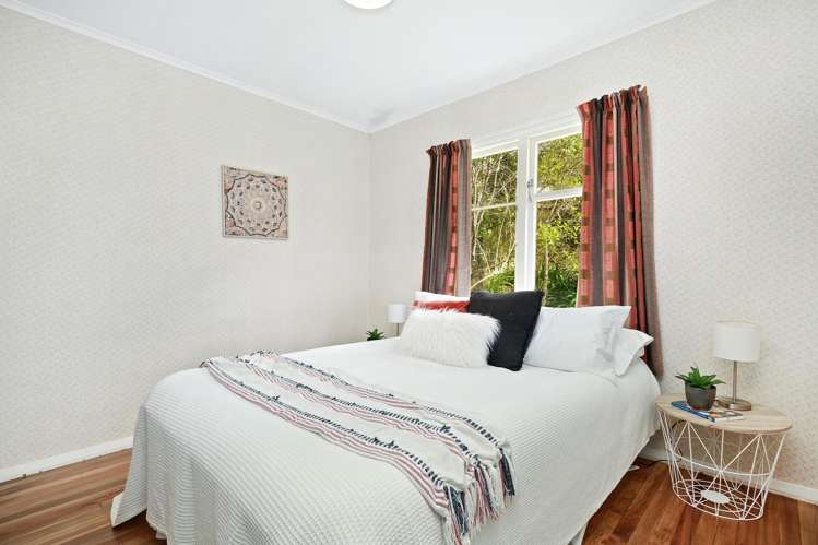 17 Lane Crescent Tawa_10