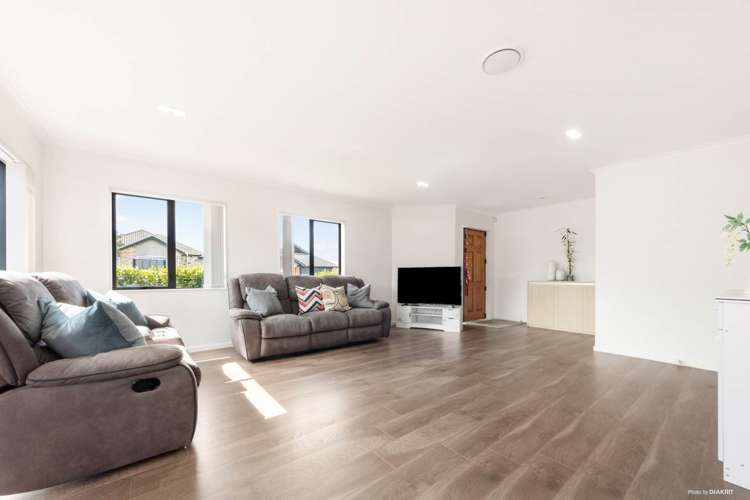1 Broberg Lane Flat Bush_3