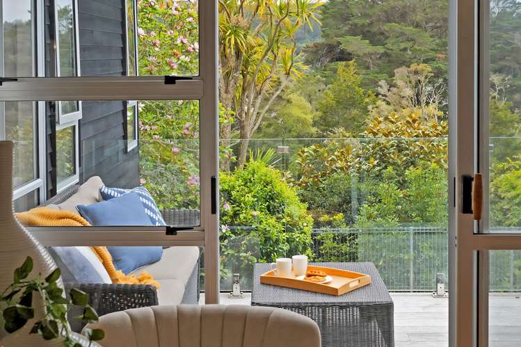 19 Valerie Crescent Okura_5