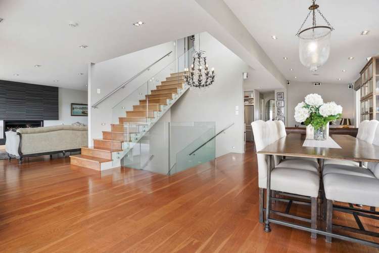 81 Seacliffe Avenue Narrow Neck_11