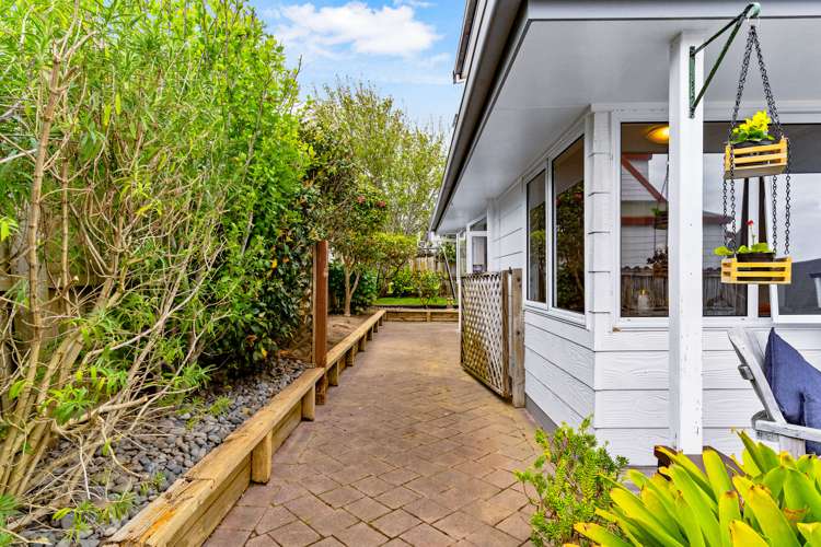 2/84 Aviemore Drive Highland Park_12