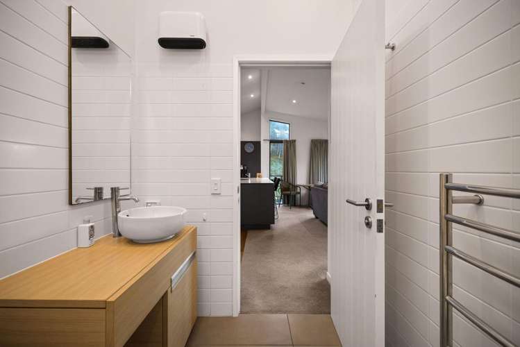 2 Quartz Rise Queenstown_14