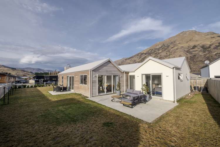 20 Myles Way Lower Shotover_19