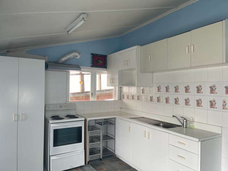 1/31 Saint Leonards Road Kelston_1