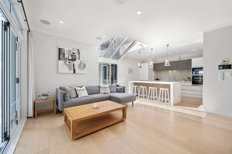 38 Anaheim Boulevard Shamrock Park_13