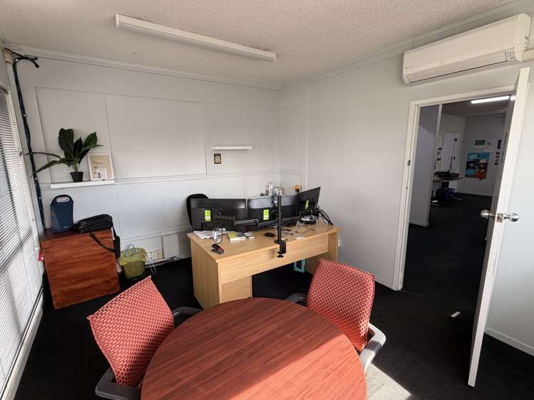 2/298 Neilson Street Onehunga_4