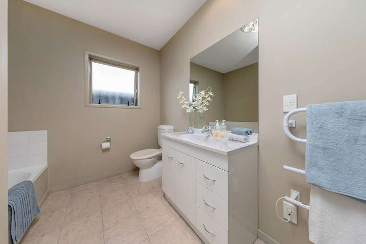1/47 Swanson Road Henderson_12