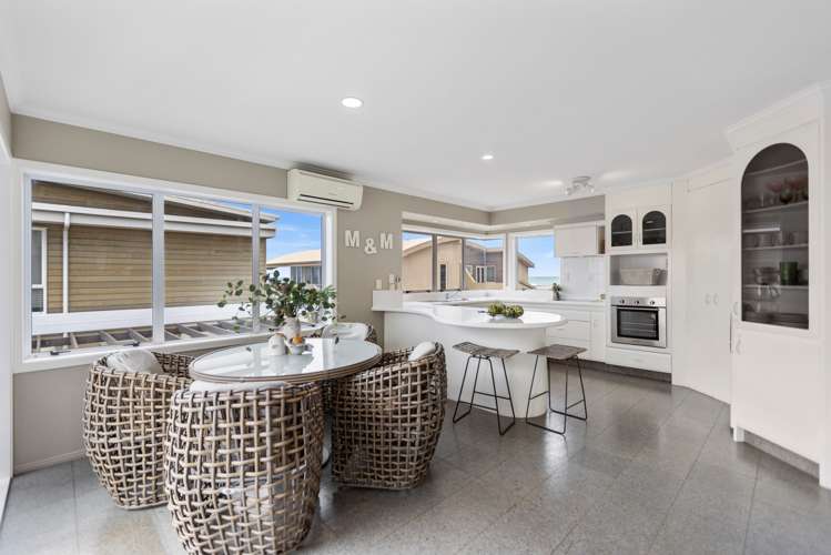 13b Oceanbeach Road Mount Maunganui_9