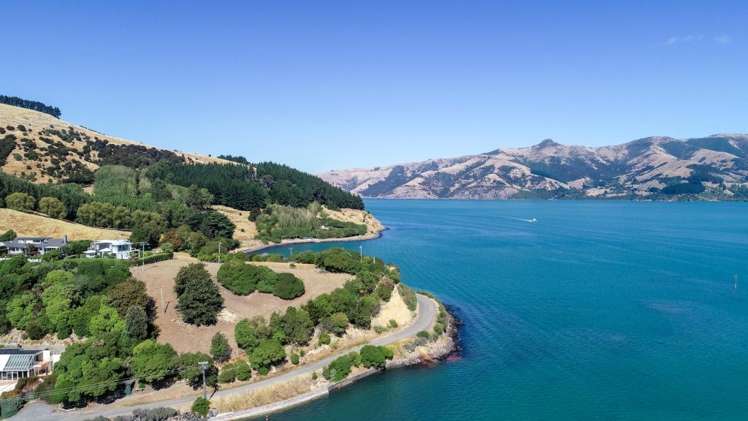 261 Beach Road Akaroa_7