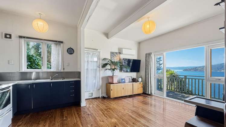 2/108 Maida Vale Road 1346_2
