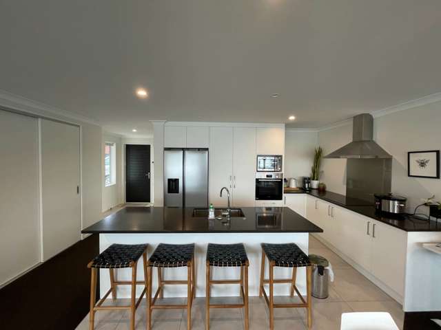 143 Seventh View Avenue Beachlands_1