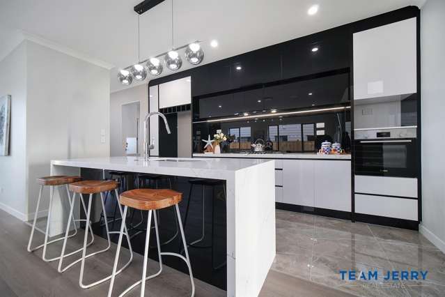 21 Knockanara Drive Flat Bush_2