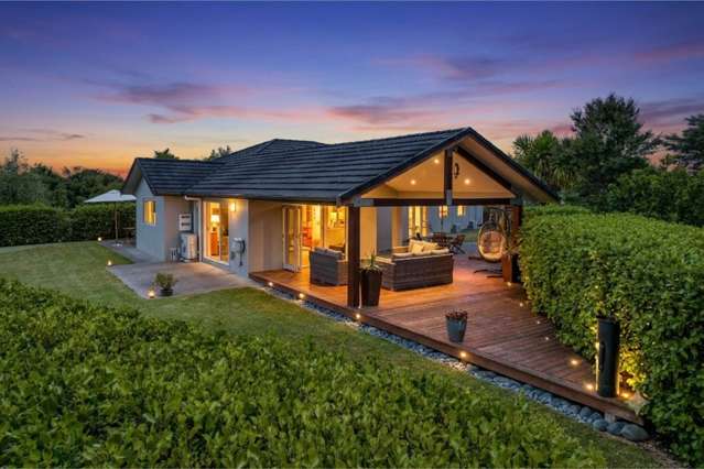 27 Acres, 5 Bedrooms & Future Potential