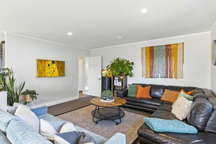 42 Hicks Crescent Waikanae Beach_23