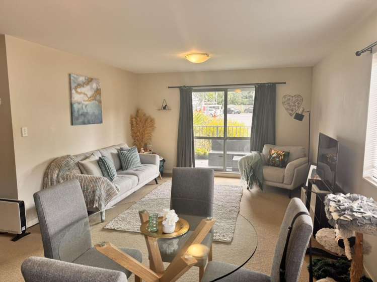 Ga/12 Morning Star Place Mount Albert_1