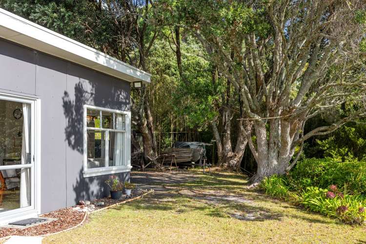 2 Rangikapiti Road Coopers Beach_5