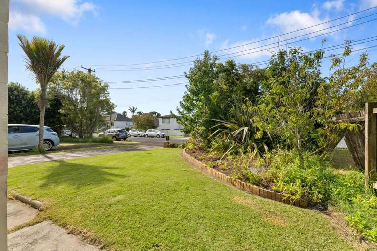 2/2A Arundel Street Hillsborough_14