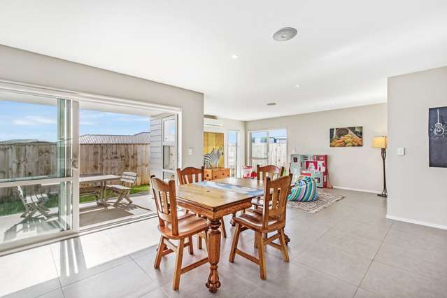 65 Intrepid Crescent Beachlands_4