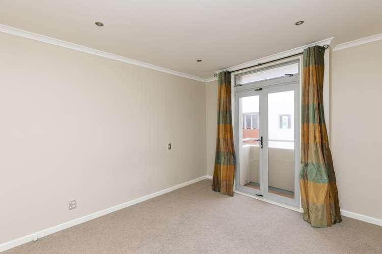 55/305 Evans Bay Parade Hataitai_11