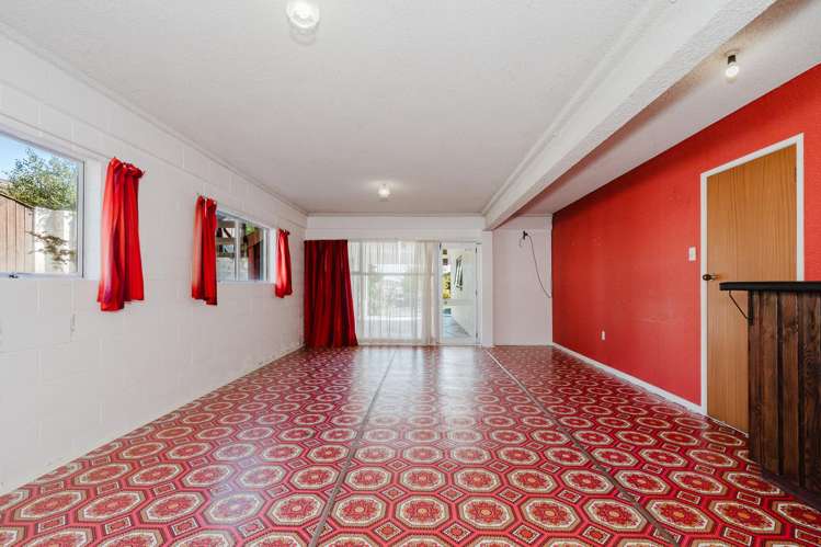 45 Resthill Crescent Glenview_19