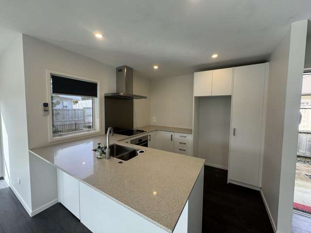 A/7 Te Roera Place Riverhead_3