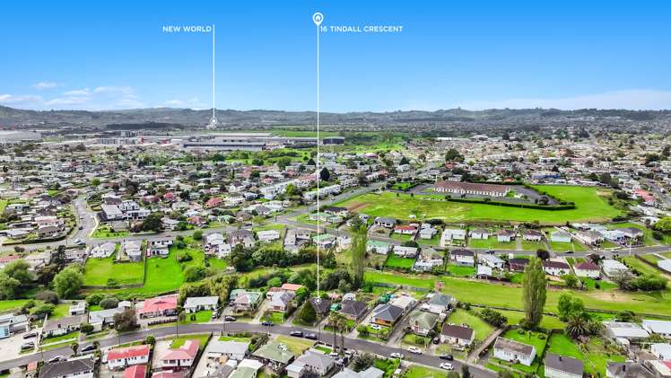 16 Tindall Crescent Otara_14