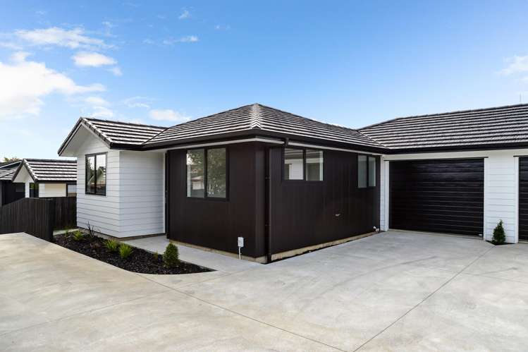 2/3 Tarbett Road Hillcrest_1