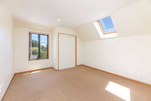 2/102 Mandeville Street Riccarton_3