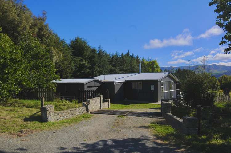 34 Earthquake Road_1