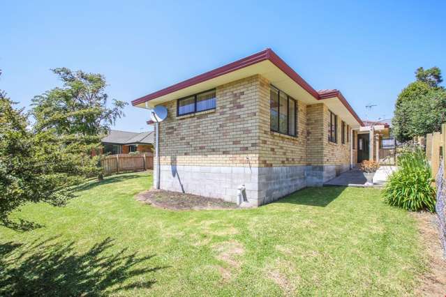 11 Plumstead Rise Glen Eden_2