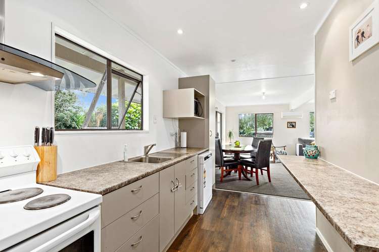 6 Te Moau Avenue Parakai_3