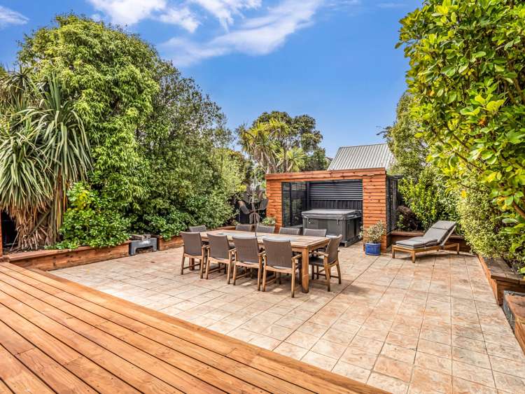 151 Rocking Horse Road Southshore_13