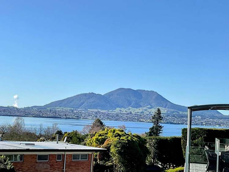 11 Earle Place Acacia Bay_22