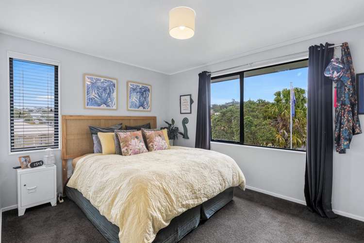 11 Donald Street Stanmore Bay_12