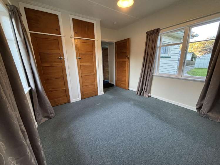 152 Saint Vincent Street Toi Toi_4