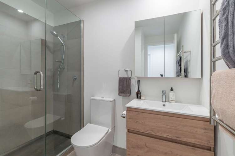 206/1817A Great North Road Avondale_6