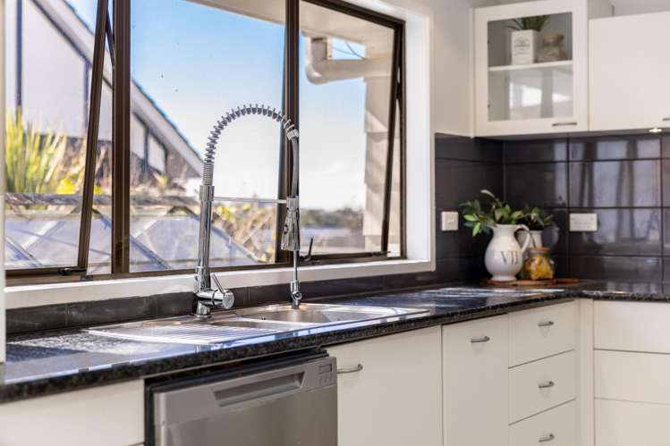 203 Chelsea View Drive Chatswood_7