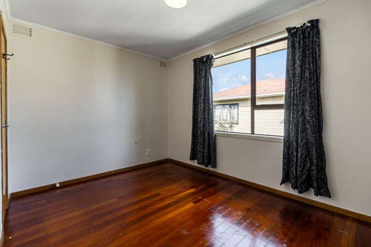 34 Kirrie Avenue Te Atatu South_10